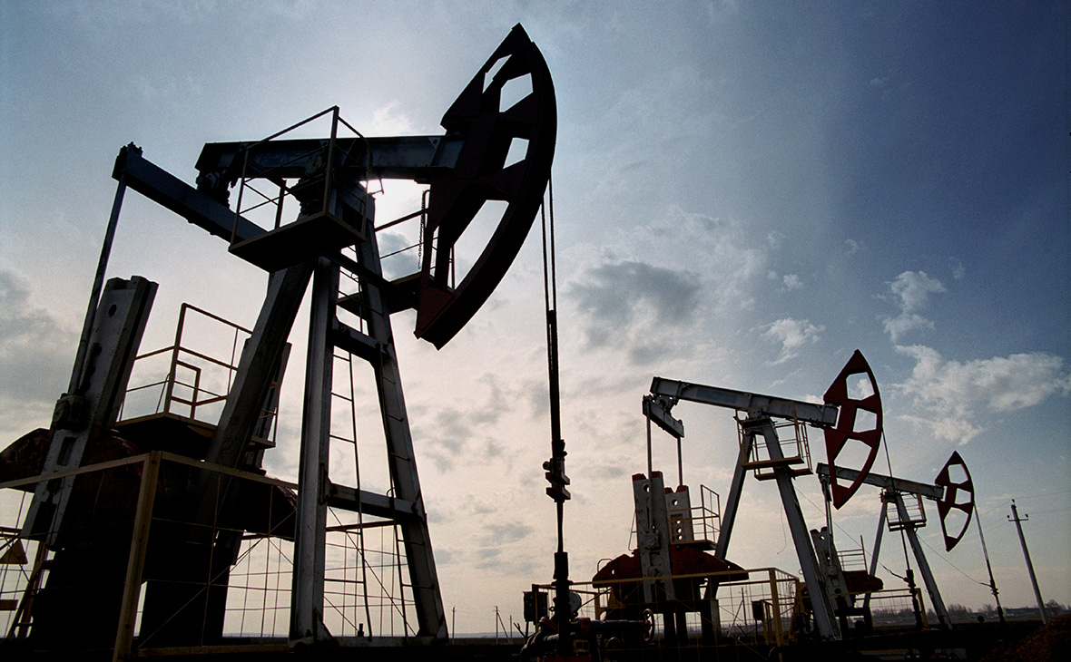 Египетский миллиардер предсказал рост цен на нефть до $100 за баррель Египетский миллиардер предсказал рост цен на нефть до $100 за баррель